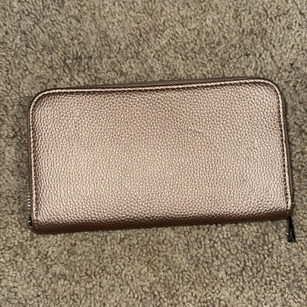 Thirty-One - All About the Benjamin’s Wallet - Picture 4 of 7
